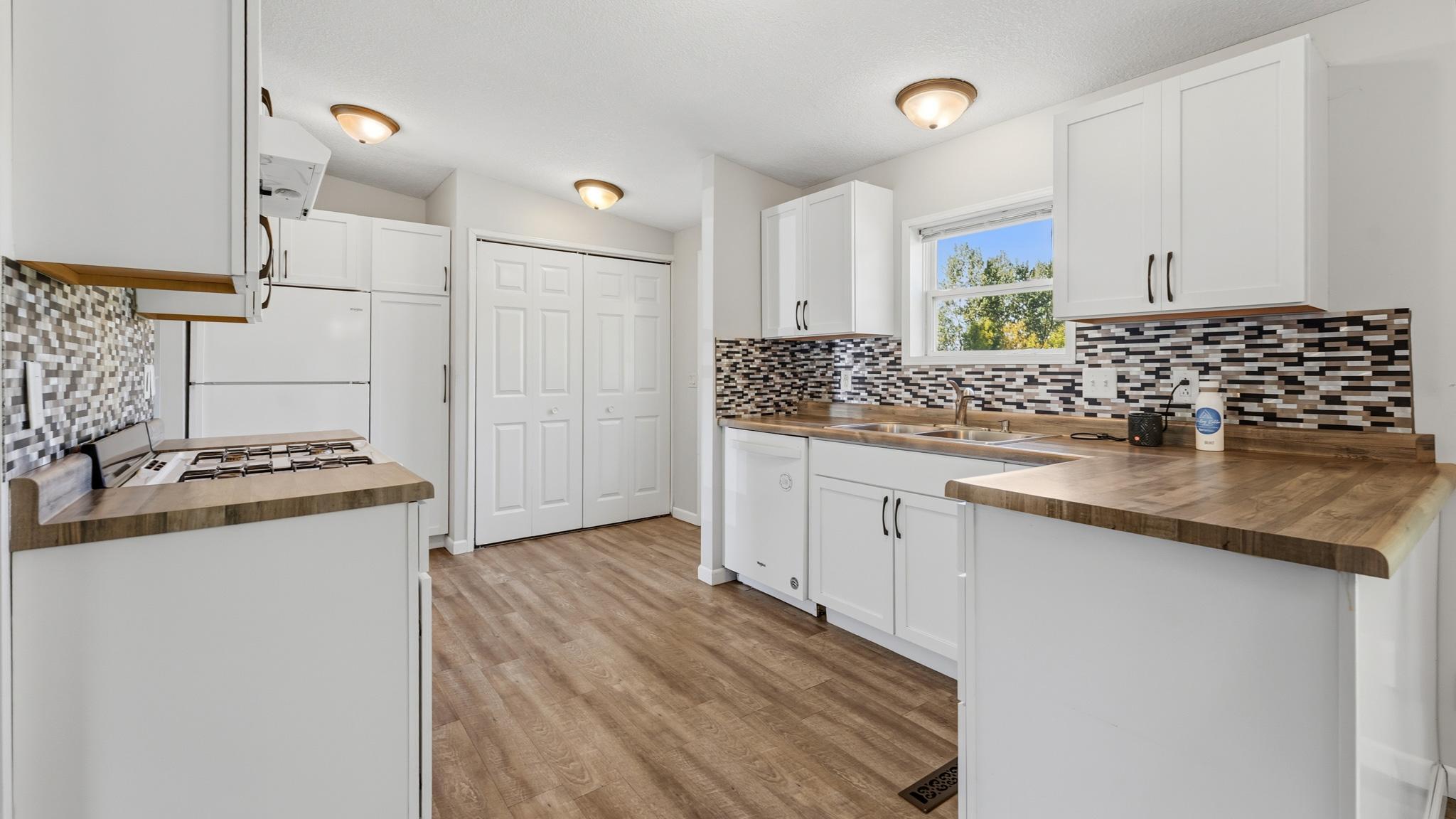 Lots of counter space