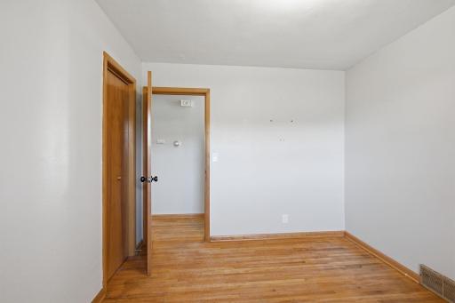 28-web-or-mls-261_Dupont_Ave_NE_Hector_MN_022.jpg