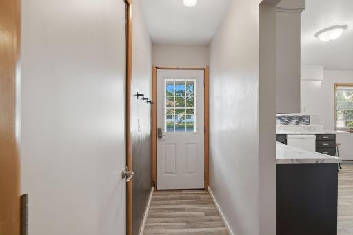 19-web-or-mls-261_Dupont_Ave_NE_Hector_MN_013.jpg