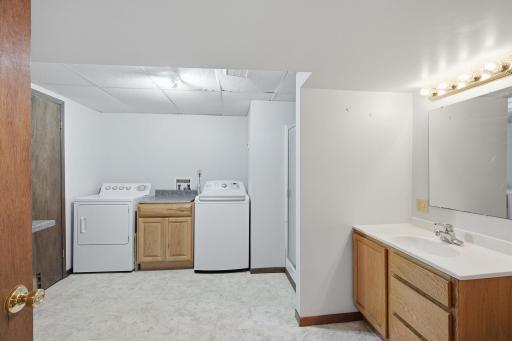 48-web-or-mls-261_Dupont_Ave_NE_Hector_MN_042.jpg