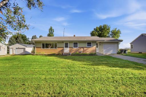 1-web-or-mls-261_Dupont_Ave_NE_Hector_MN_049.jpg
