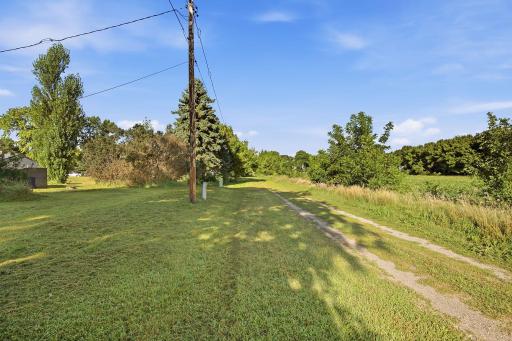 62-web-or-mls-261_Dupont_Ave_NE_Hector_MN_062.jpg