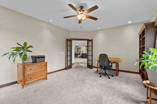 13-web-or-mls-793 157th St-30.jpg