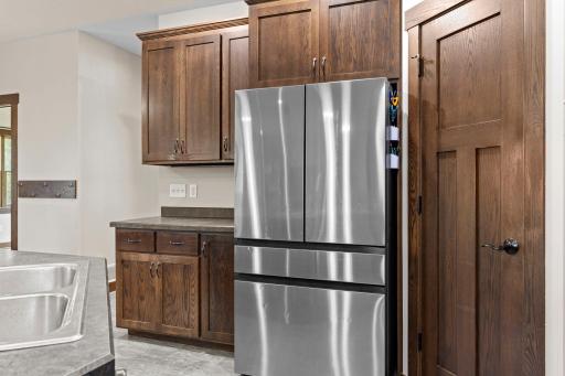 30-web-or-mls-793 157th St-66.jpg