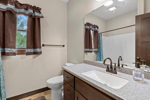 49-web-or-mls-793 157th St-90.jpg