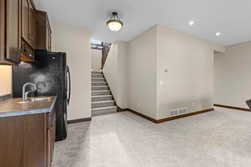 51-web-or-mls-793 157th St-150.jpg