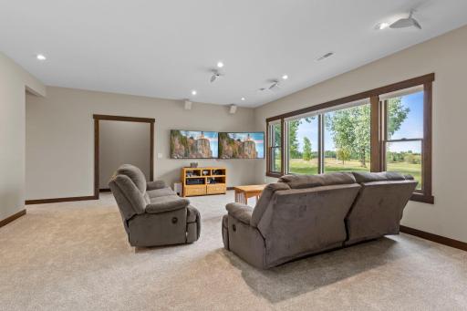56-web-or-mls-793 157th St-165.jpg