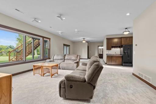 61-web-or-mls-793 157th St-183.jpg