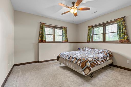 75-web-or-mls-793 157th St-231.jpg