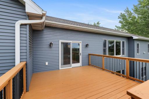 83-web-or-mls-793 157th St-253.jpg