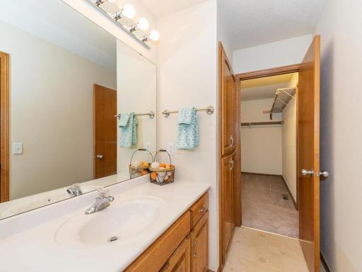 17. Private master bath.jpg