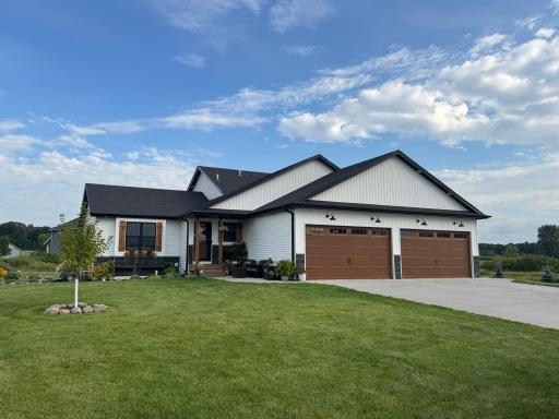 188 Lake Drive NE, Sauk Rapids, MN 56379