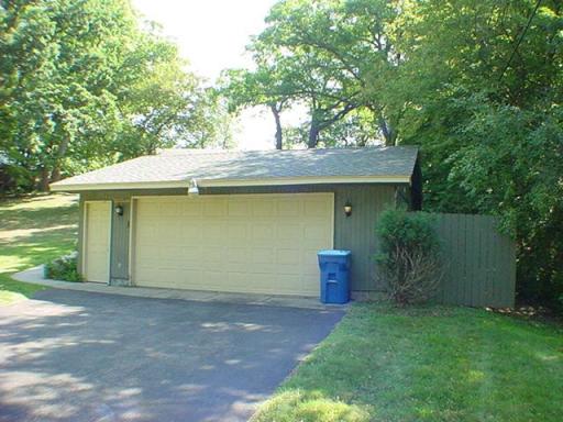 Garage | 2-Car