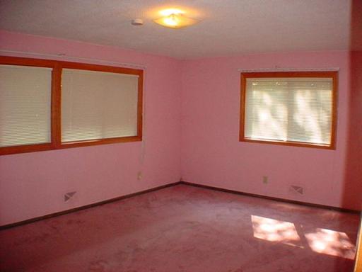 Bedroom 1 (Upper-level)