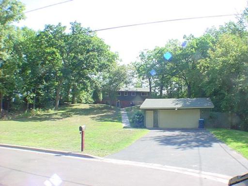Garage / House View