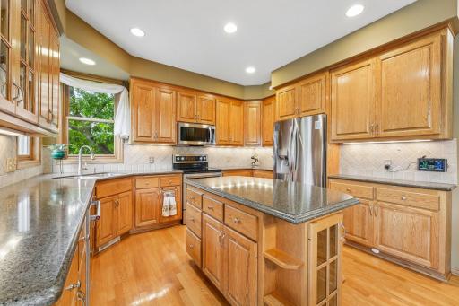 28-web-or-mls-Orchid Ln-S1809-028.jpg