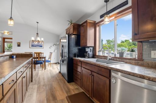 kitchen 2.jpg