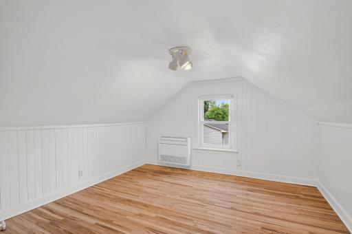 Upper level 3rd bedroom