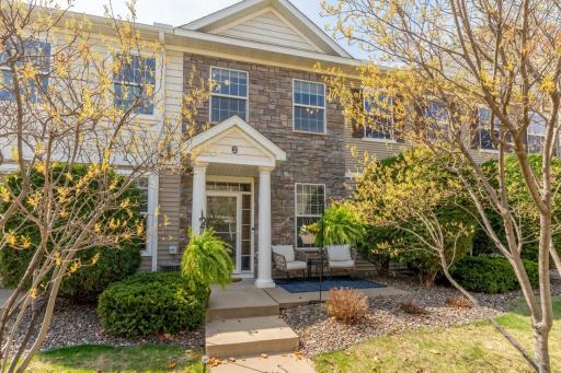 1586 Woodlyn Avenue - Move in before the snow!