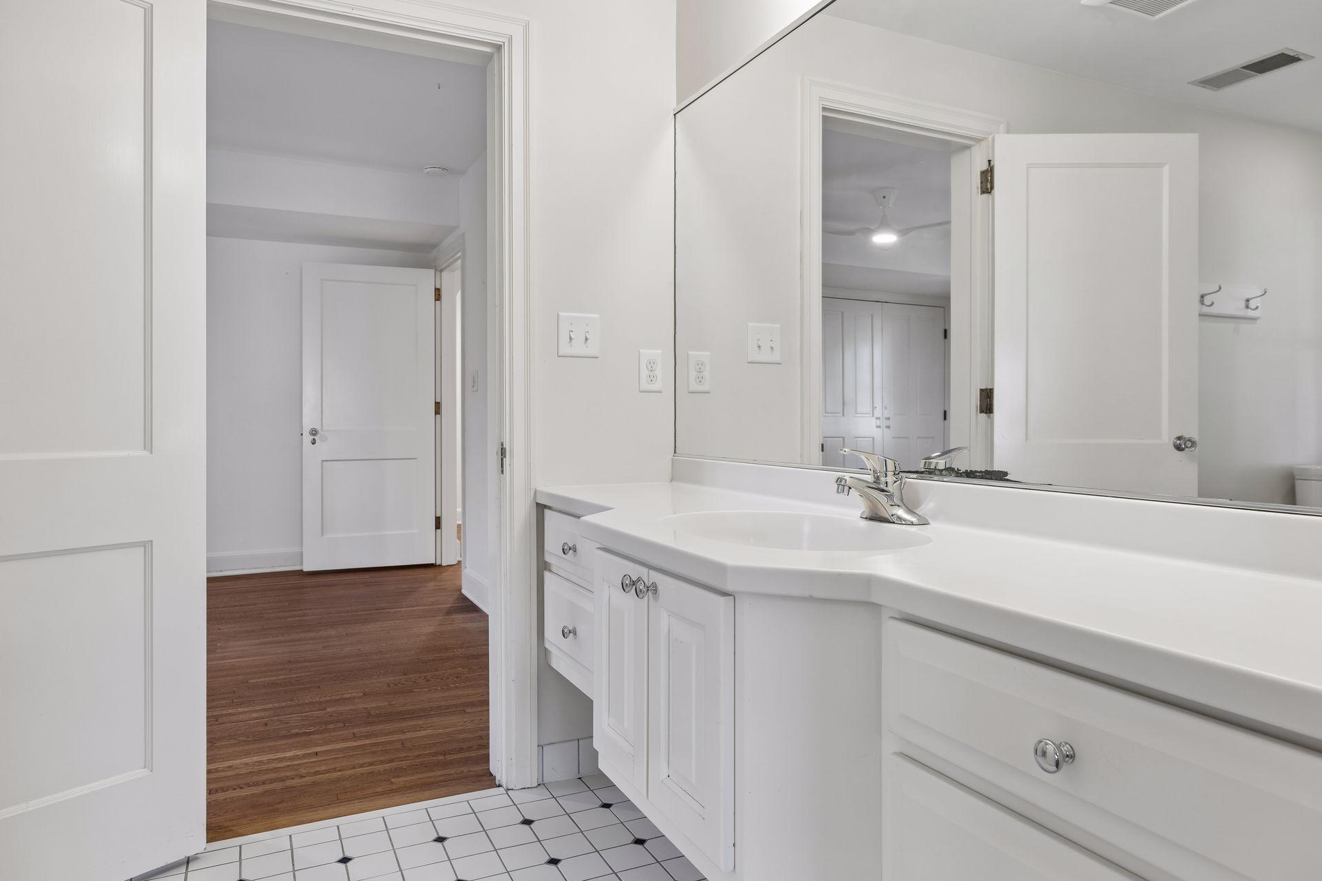 Jack and Jill full bathroom.