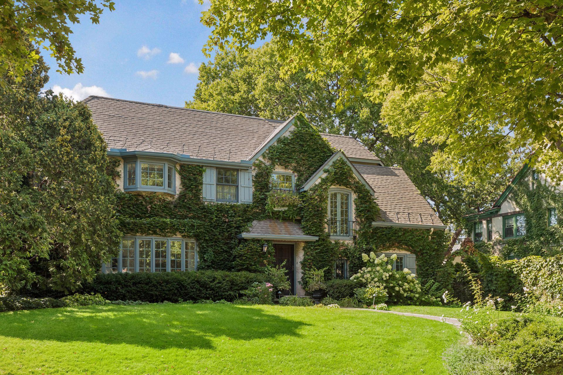 This beloved home is ready for the next lucky owner! Walk everywhere to cafes, art galleries, grocery, a favorite local ice cream shop, parks, tennis courts, the lakes and more!