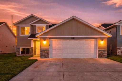 1-web-or-mls-415A_7457-twilight.jpg