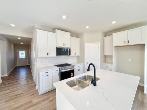 6204 Jennifer Avenue S, Cottage Grove, MN 55016