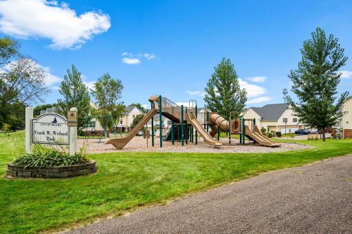 2100 Old School Road, 102, Mound, MN 55364