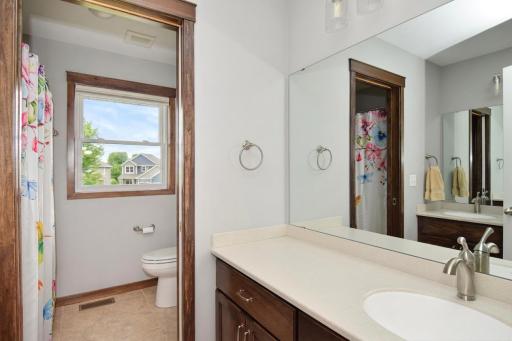 Upper Level Full Bath