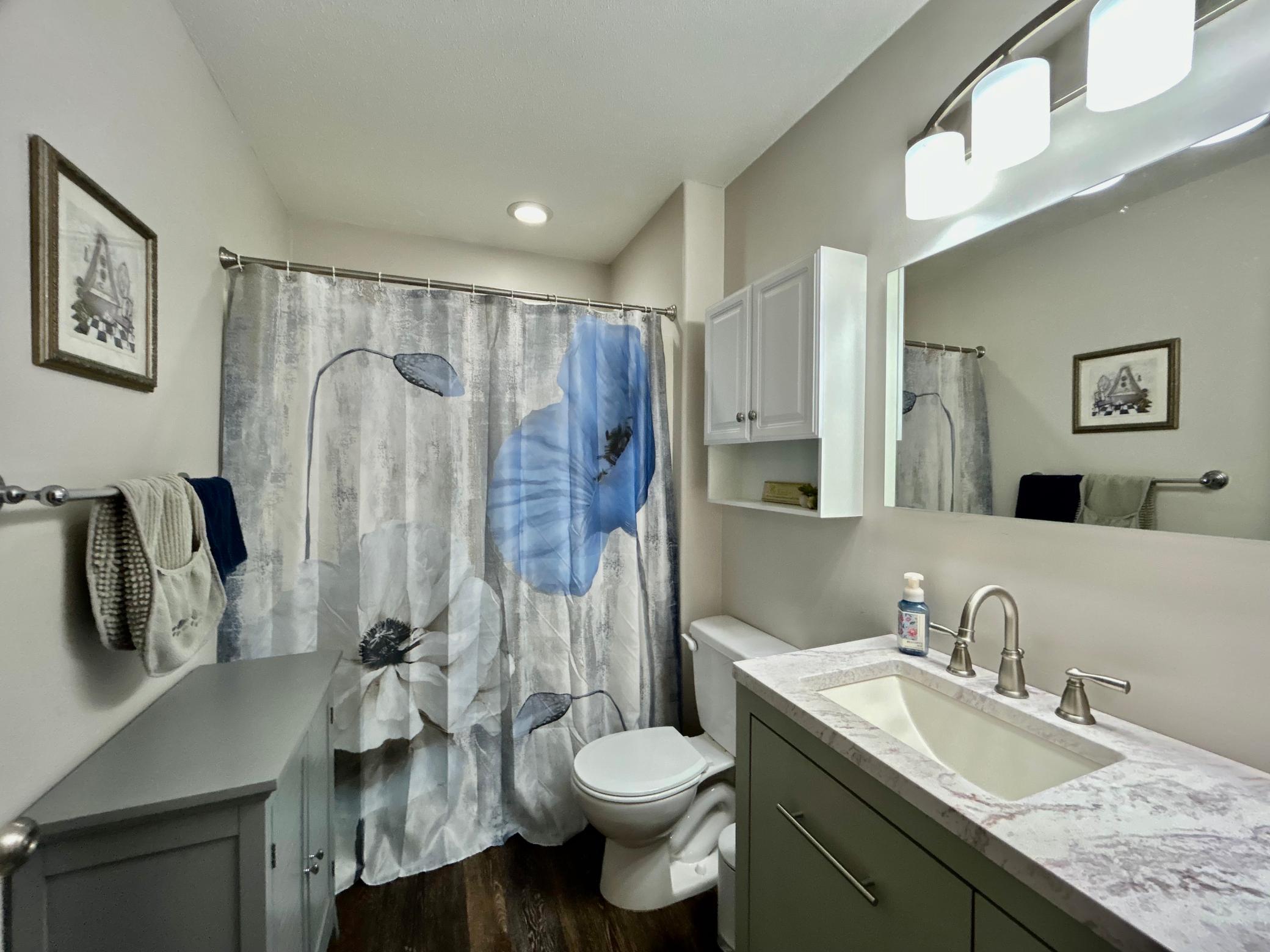 Bathroom 1 Upper
