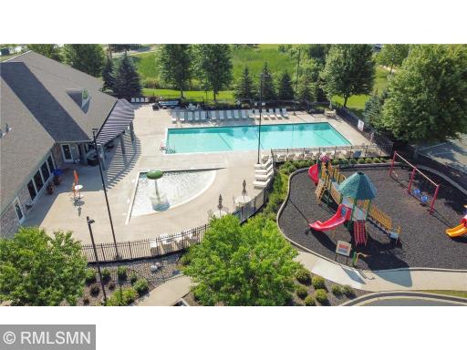 POOL.jpeg