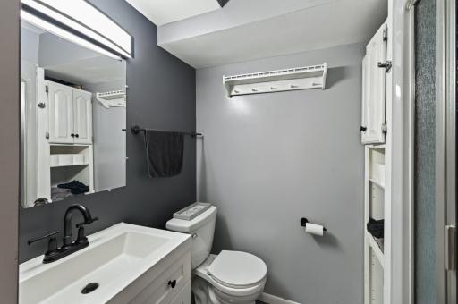 Main Level 3/4 Bath