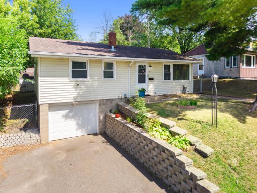 1523 Old Hudson Road, Saint Paul, MN 55106