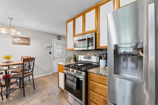 1523 Old Hudson Road, Saint Paul, MN 55106