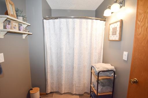 606 37th Avenue S, Moorhead, MN 56560