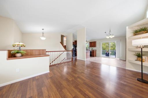 6-web-or-mls-609_Ingalls_Dr_Buffalo_MN_55313_002.jpg