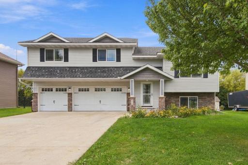 2-web-or-mls-609_Ingalls_Dr_Buffalo_MN_55313_029-2.jpg