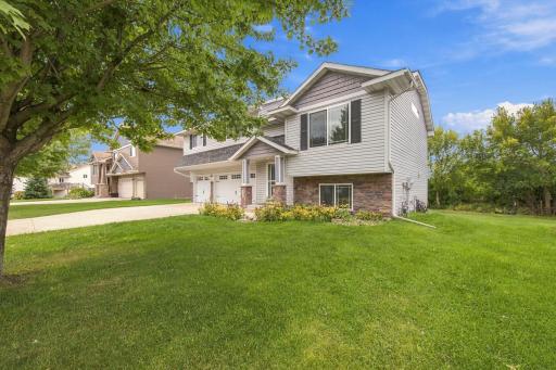 4-web-or-mls-609_Ingalls_Dr_Buffalo_MN_55313_030.jpg