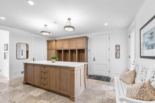 372 Ferndale Road S, Wayzata, MN 55391