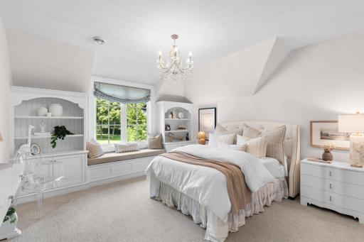 372 Ferndale Road S, Wayzata, MN 55391