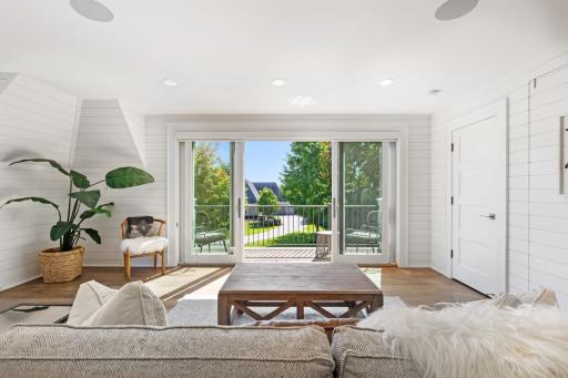 372 Ferndale Road S, Wayzata, MN 55391