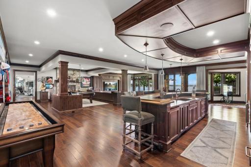 372 Ferndale Road S, Wayzata, MN 55391