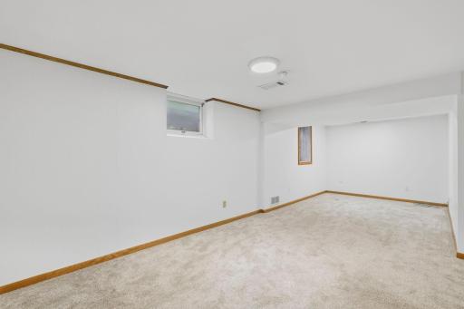 10019 Fremont Avenue S, Bloomington, MN 55431