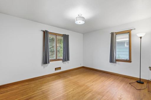 10019 Fremont Avenue S, Bloomington, MN 55431