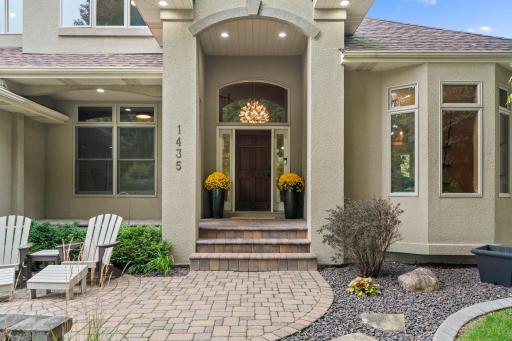 1435 Wildflower Lane, Chaska, MN 55318