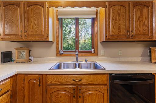 27 kitchen.jpg