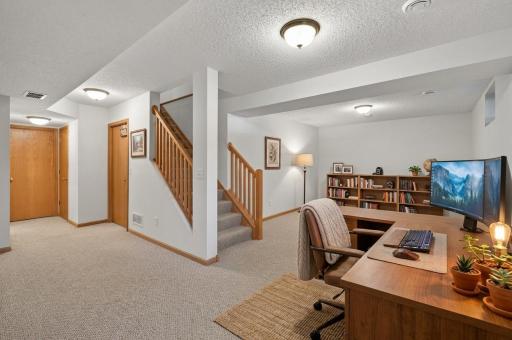 8600 Tessman Circle N, Brooklyn Park, MN 55445