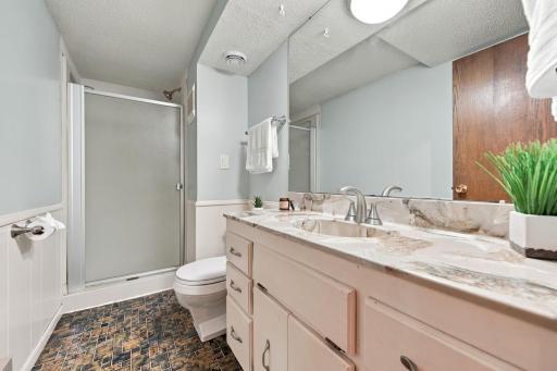 Lower level 3/4 bath