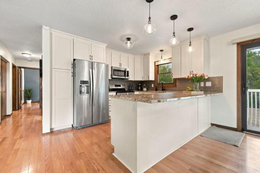Huge island with granite countertops