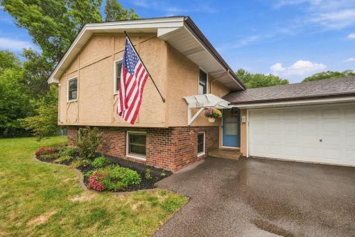 Photo for 1602 Long Lake Road, New Brighton, MN 55112 - listing #7136051 1602 Long Lake Road, New Brighton, MN 55112